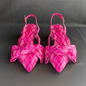 Larroudé “Elle” pink argyle chunky kitten heel pump